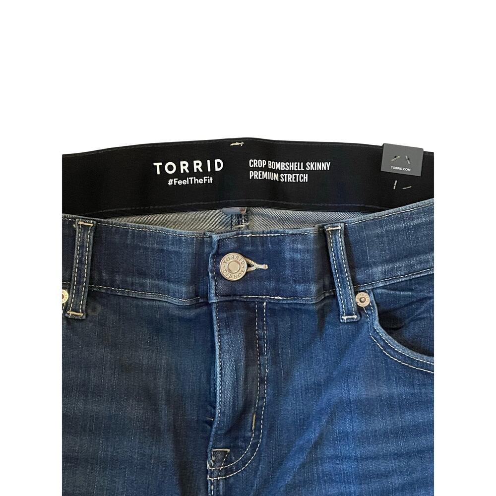 Torrid NWT Women's Crop Bombshell Skinny Premium Stretch Jeans Size 18